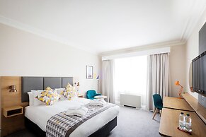 Holiday Inn Farnborough by IHG