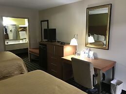 Days Inn & Conf Center by Wyndham Southern Pines Pinehurst