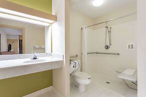 Days Inn & Conf Center by Wyndham Southern Pines Pinehurst