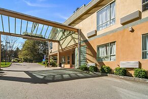 Motel 6 Surrey, BC