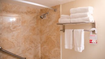 Ramada Plaza by Wyndham Marco Polo Beach Resort