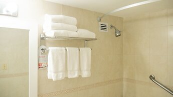 Ramada Plaza by Wyndham Marco Polo Beach Resort