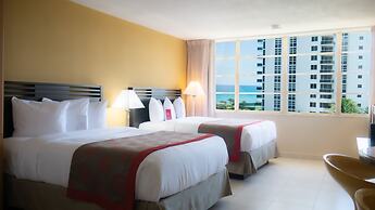 Ramada Plaza by Wyndham Marco Polo Beach Resort