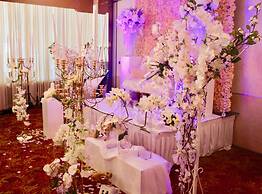 Ramada Plaza by Wyndham Marco Polo Beach Resort