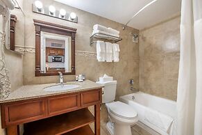 Ramada Plaza by Wyndham Marco Polo Beach Resort