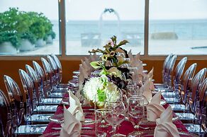 Ramada Plaza by Wyndham Marco Polo Beach Resort