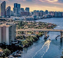 Ramada Plaza by Wyndham Marco Polo Beach Resort