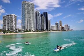 Ramada Plaza by Wyndham Marco Polo Beach Resort