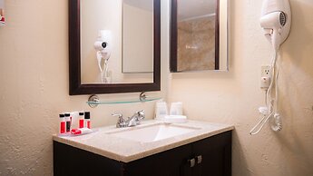 Ramada Plaza by Wyndham Marco Polo Beach Resort