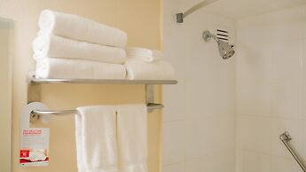 Ramada Plaza by Wyndham Marco Polo Beach Resort