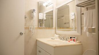 Ramada Plaza by Wyndham Marco Polo Beach Resort