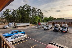 Executive Inn & Suites