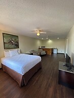 Executive Inn & Suites
