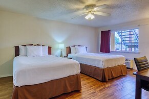 Executive Inn & Suites