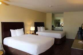 Days Inn & Suites by Wyndham Marshall