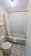 Executive Inn & Suites