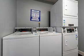 Best Western Plus Hilltop Inn