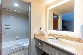Grand Canyon Hotel and Suites