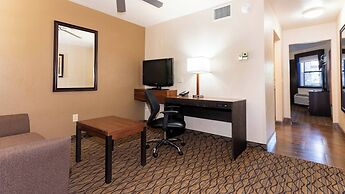 Grand Canyon Hotel and Suites