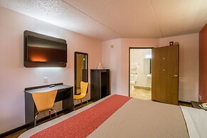 Motel 6 Ashland, OH