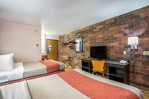 Motel 6 Madison, WI - East