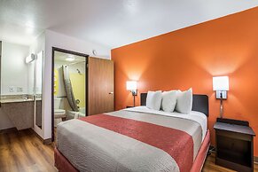 Motel 6 Madison, WI - East