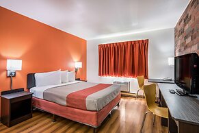 Motel 6 Madison, WI - East