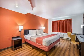 Motel 6 Madison, WI - East