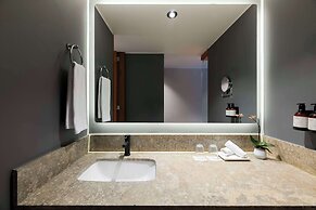 Avani Royal Zona T Bogotá Hotel (previously NH Bogotá Boheme Royal)