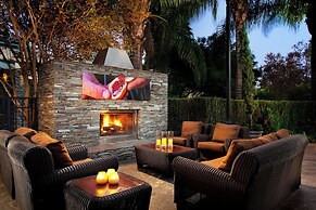 Sheraton Fairplex Suites & Conference Center