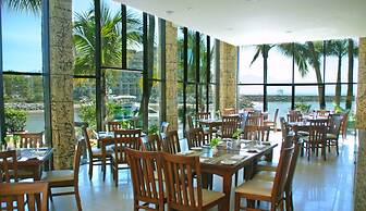 Paradise Village Beach Resort and Spa