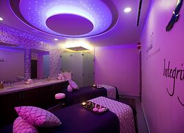 Paradise Village Beach Resort and Spa