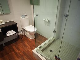 Hotel Urban St Leonards