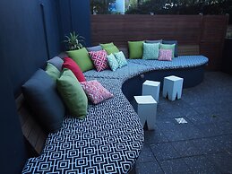 Hotel Urban St Leonards