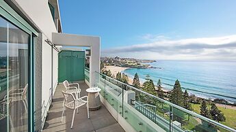Crowne Plaza Sydney Coogee Beach by IHG
