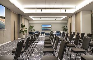 Crowne Plaza Sydney Coogee Beach by IHG