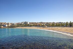 Crowne Plaza Sydney Coogee Beach by IHG