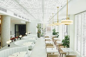 Crowne Plaza Sydney Coogee Beach by IHG