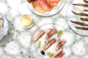 Crowne Plaza Sydney Coogee Beach by IHG