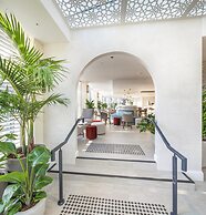 Crowne Plaza Sydney Coogee Beach by IHG