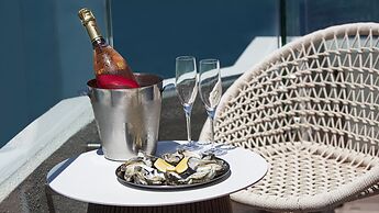 Crowne Plaza Sydney Coogee Beach by IHG