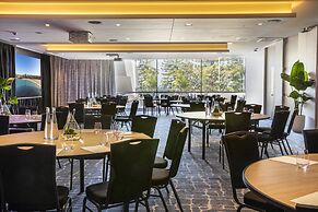 Crowne Plaza Sydney Coogee Beach by IHG