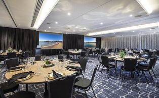 Crowne Plaza Sydney Coogee Beach by IHG