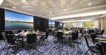 Crowne Plaza Sydney Coogee Beach by IHG