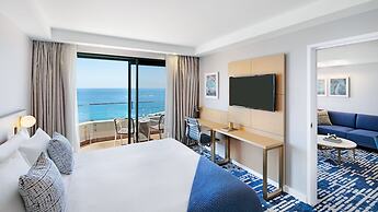 Crowne Plaza Sydney Coogee Beach by IHG