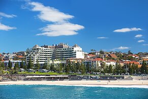 Crowne Plaza Sydney Coogee Beach by IHG