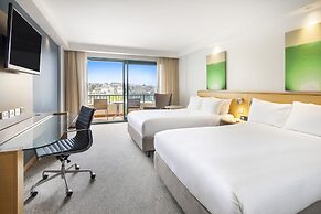 Crowne Plaza Sydney Coogee Beach by IHG