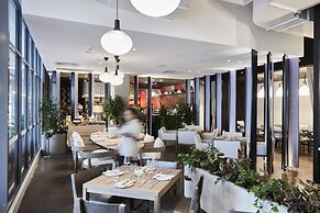 Crowne Plaza Sydney Coogee Beach by IHG