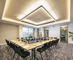 Crowne Plaza Sydney Coogee Beach by IHG