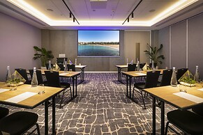 Crowne Plaza Sydney Coogee Beach by IHG